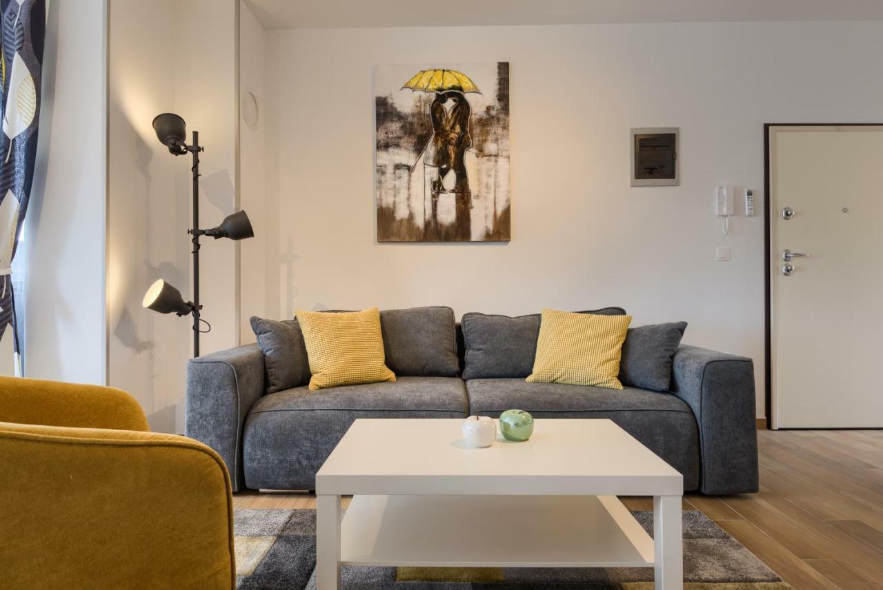 Apartments Dream In Arena 2 Pula Center Free Parking Exteriör bild