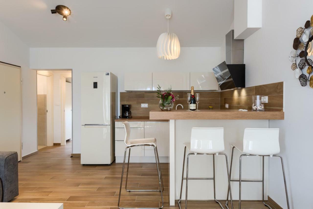 Apartments Dream In Arena 2 Pula Center Free Parking Exteriör bild