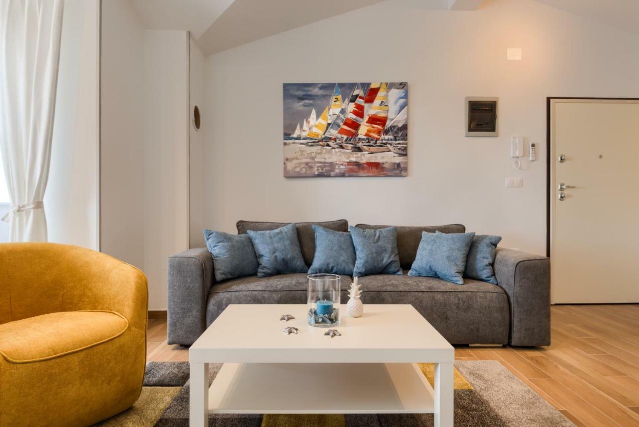 Apartments Dream In Arena 2 Pula Center Free Parking Exteriör bild