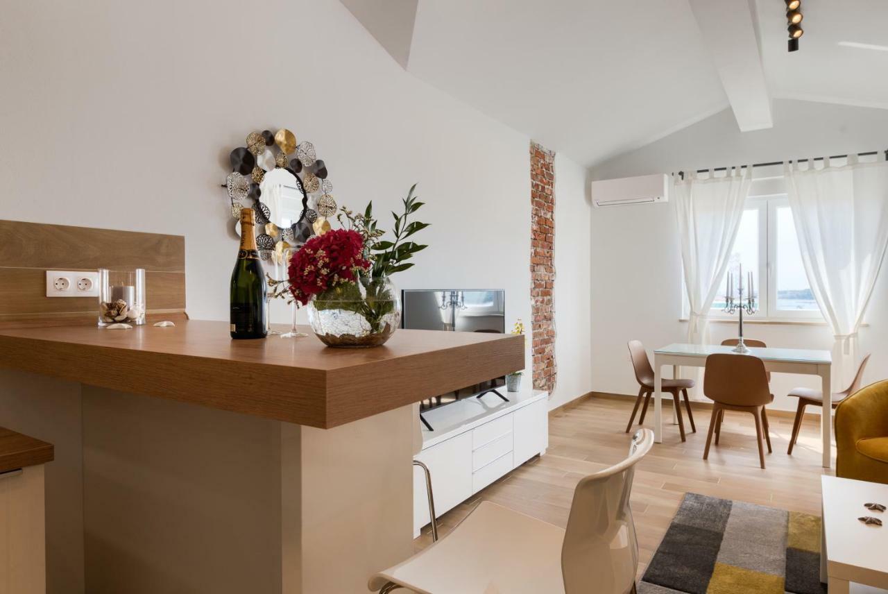 Apartments Dream In Arena 2 Pula Center Free Parking Exteriör bild